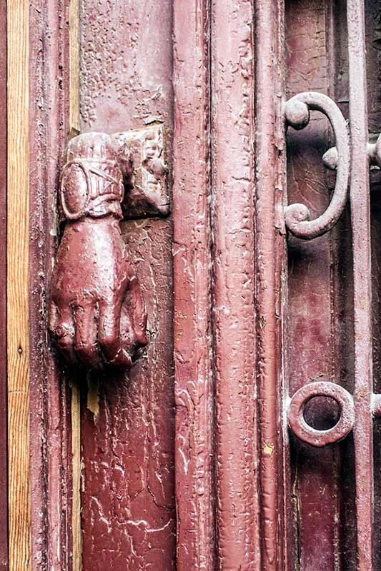 france_door-knocker-3_loxley-browne-photography